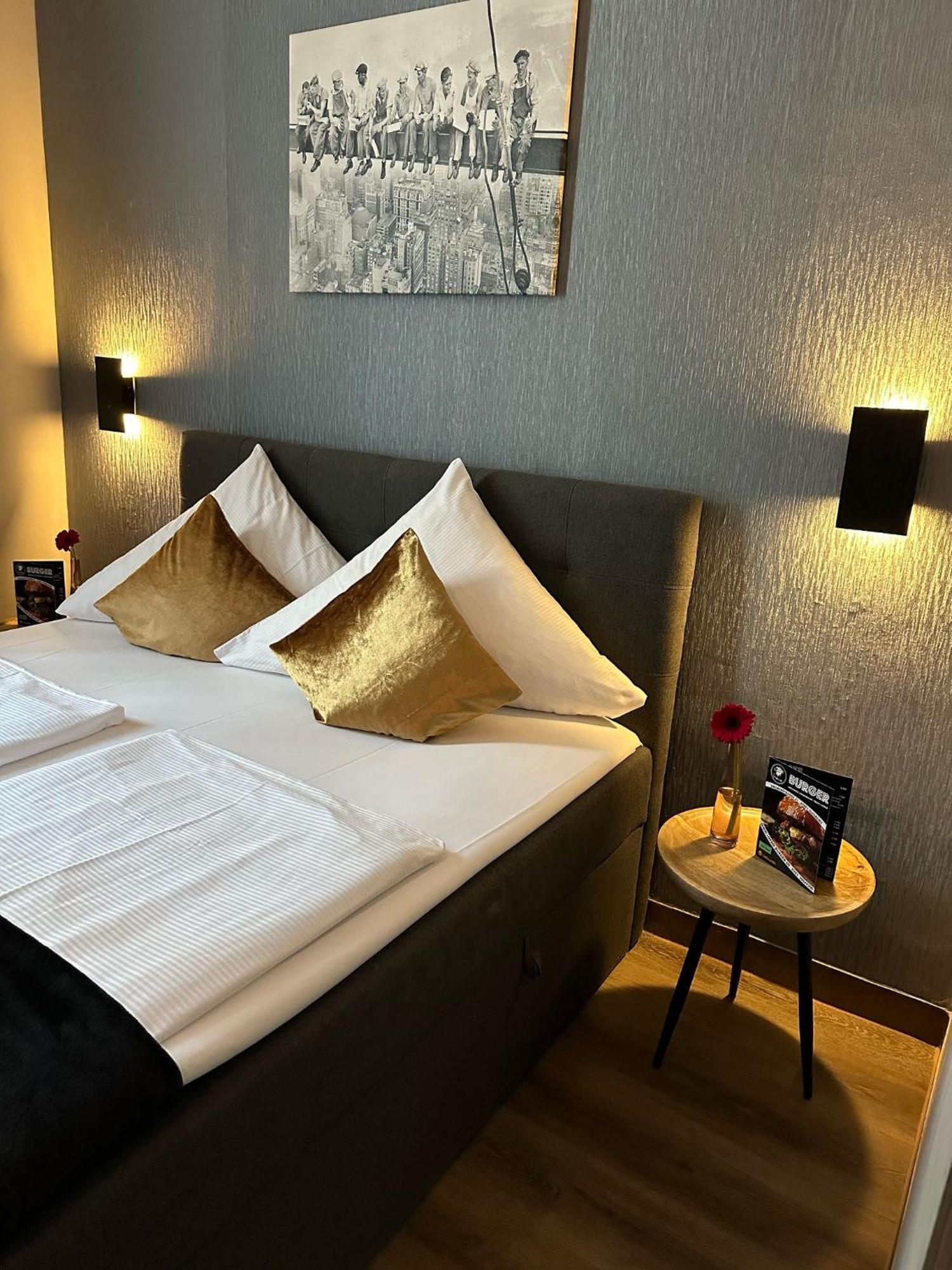 Hotel Restaurant Zum Loewen Duisburg Exteriér fotografie