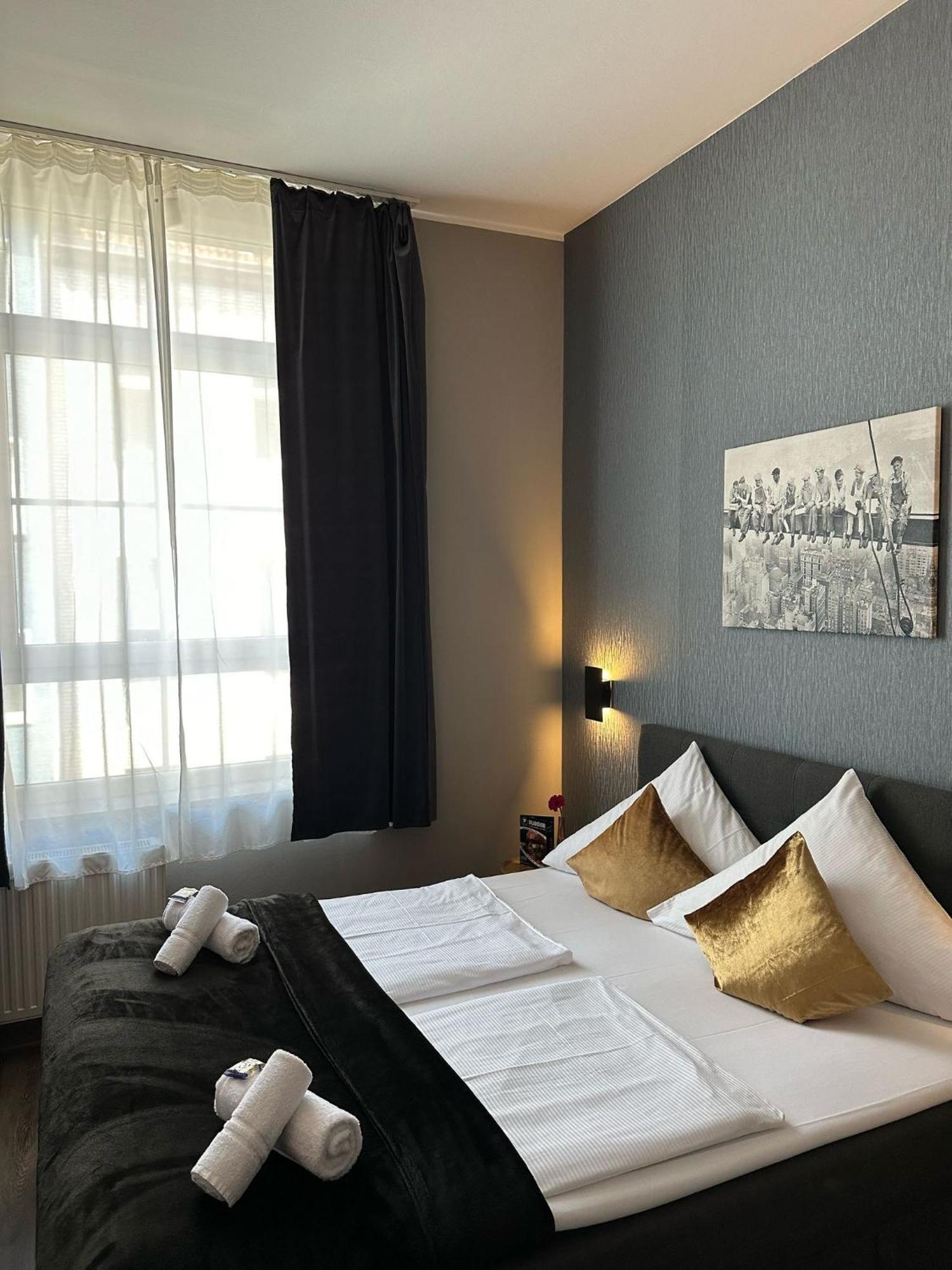 Hotel Restaurant Zum Loewen Duisburg Exteriér fotografie